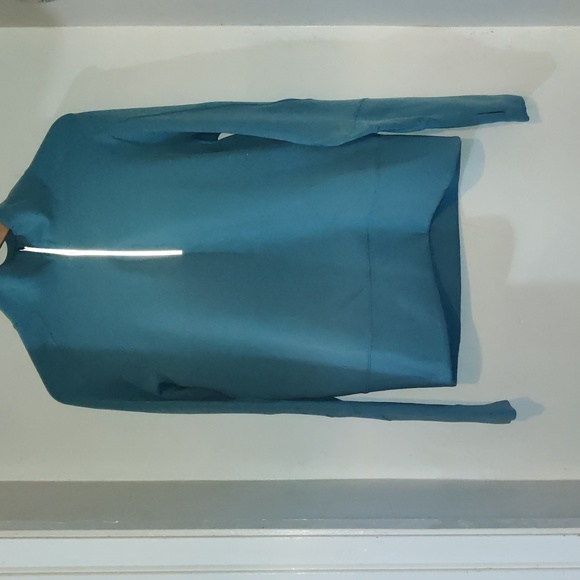 Lululemon Blue Run to Reset 1/2 Zip Size Large - Picture 2 of 7